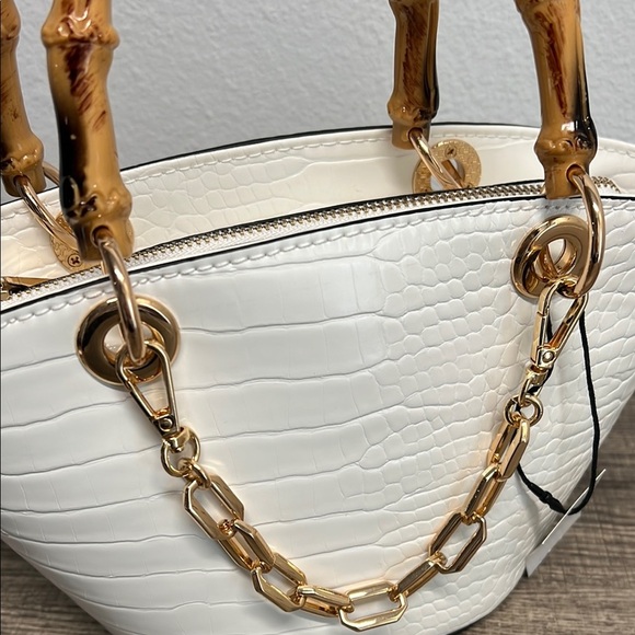Aldo | Mini Bag w/ Removable Bag Charm Chain & Crossbody Strap - Picture 12 of 12